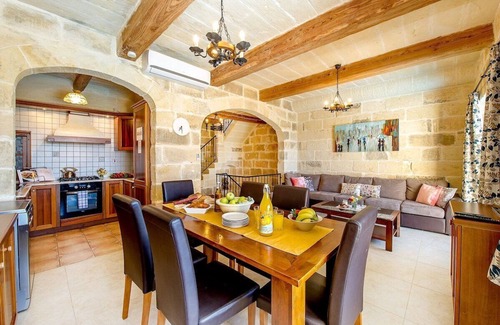 Nadur Villa | Relax at Ta Rena Holiday Home with Oceanfront Views