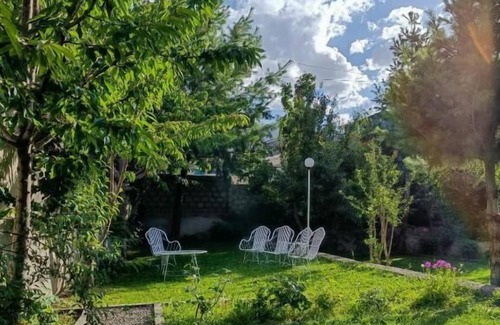 Skardu House | Discover Taaj Residence Skardu: Family-Friendly Getaway