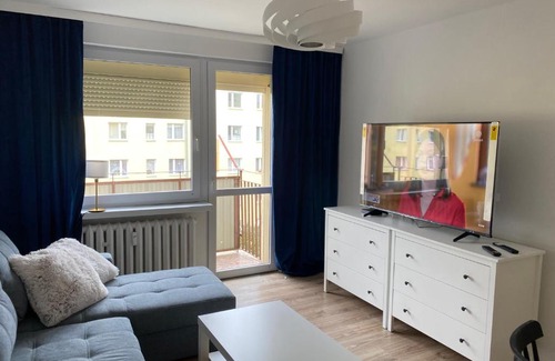 Kedzierzyn Kozle Apartment | Discover Tabago Studio 12: Family-Friendly Escape Rated 9.5