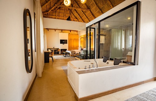 Fort Portal Resort | Discover Tabebuia Spa and Safari Resort with Ocean View