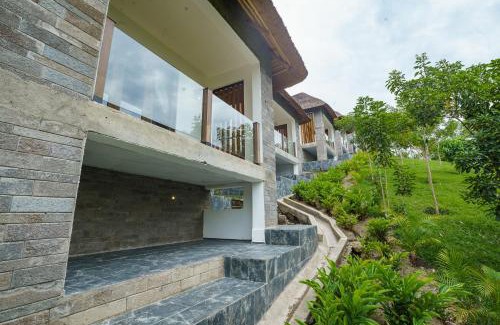 Fort Portal Resort | Discover Tabebuia Spa and Safari Resort: Oceanfront Bliss