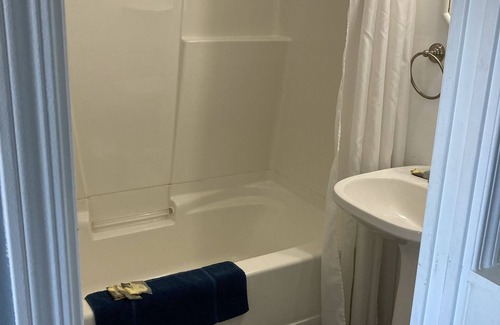 Taber Hotel | Eco-Friendly Taber Motel with Breakfast & Family Amenities