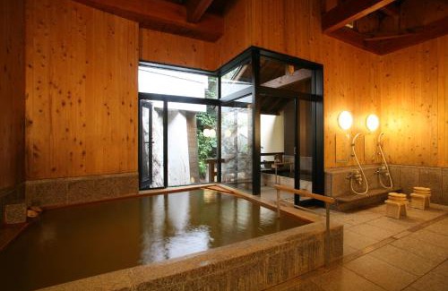 Yunotsucho Yunotsu Hotel | Discover Tabinoyado Kiunsoh: Family-Friendly Retreat