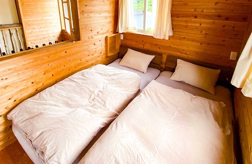 Hyuga House | Family-Friendly Guest House Pumping Surf with Breakfast