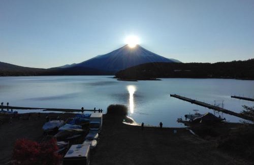 Yamanakako House | Family-Friendly Tabist Lakeside at Yamanakako Shores