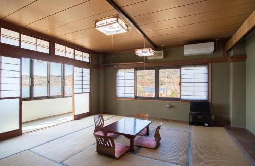 Yamanakako House | Family-Friendly Tabist Lakeside at Yamanakako Shores