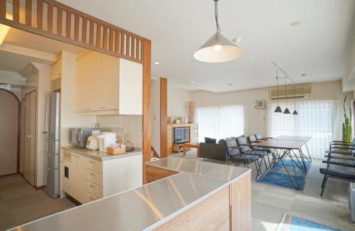 Kita Ward Apartment | Tabiyu Abrigo: Child-Friendly Retreat with Hot Tub