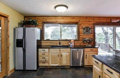 Kimberling City Cabin | Beautiful Table Rock Lodge: Lakefront Retreat with Dock