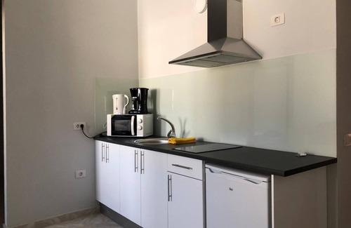 El Tablero Apartment | Inviting Apartment for 6 near Playa Ingles with Breakfast