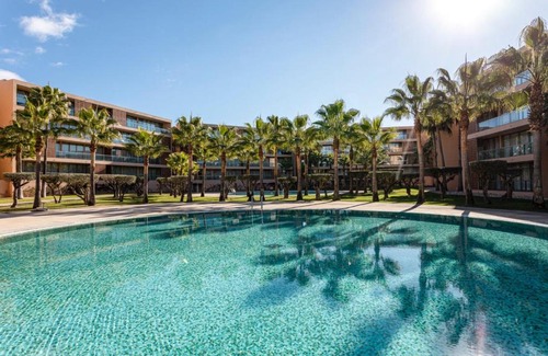 Salgados Apartment | Prime Pool Resort at Salgados Beach - 4-Star Family Retreat