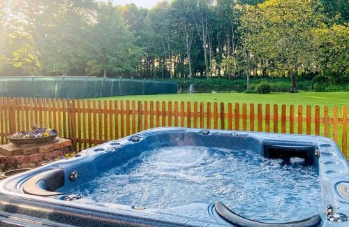 Market Rasen House | Tack Room: Guest Rated 10/10 with Pet and Child Friendly Amenities