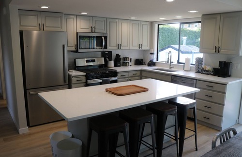 West End House | Discover Tacoma's Exclusive Heated Pool Experience!