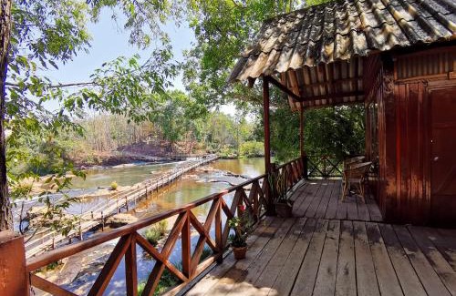 Salavan Province Cabin | Discover Tadlo Lodge: Family-Friendly Stay with Kitchen Amenities