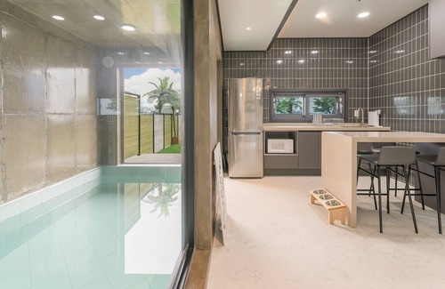 Chogaesan House | Taean Aloha Oe Pet Pool Villa