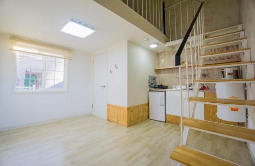 Taean House | Taean Anmyeondo Badabi Pension