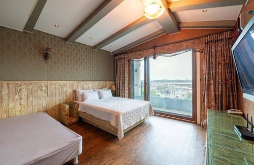 Paeksajang Hotel | Relaxing Eco-Friendly Retreat at Taean Anmyeondo La Mer 19