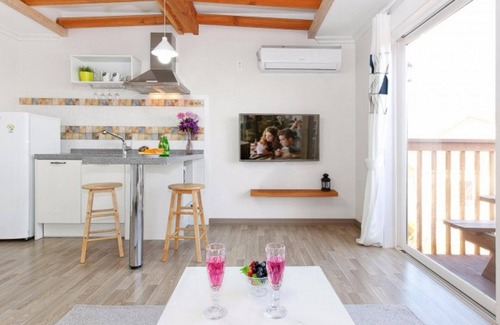 Taean House | Eco-Friendly Stay at Taean Ilmare Pension with Breakfast