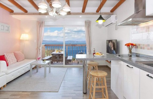Taean House | Eco-Friendly Stay at Taean Ilmare Pension with Breakfast