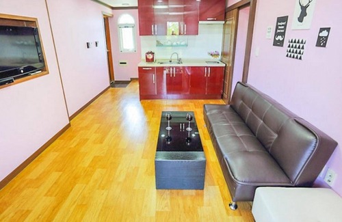 Taean House | Tranquil Getaway at Taean Lemon Treen Pension with Pool