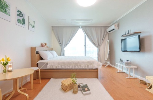 Wonbuk House | Perfect Getaway at Taean Minoseu Pet Pension - 10/10 Rated
