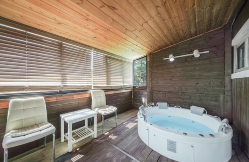 Taean House | Eco-Friendly Comfort at Taean Solmi Label Pension