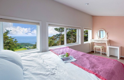 Taean House | Eco-Friendly Comfort at Taean Solmi Label Pension