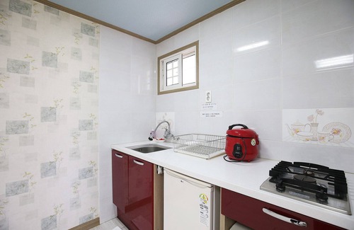 Taean Hotel | Eco-Friendly Comfort at Taean Subichi Castle Pension