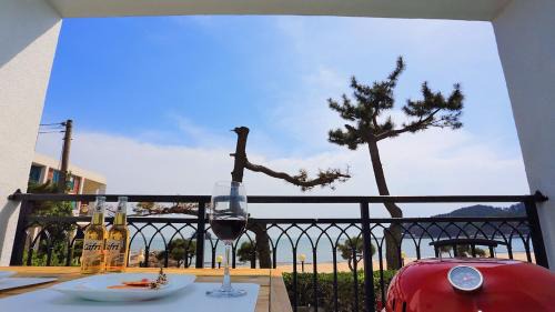 Kujanggul House | Taean The sea side Pension