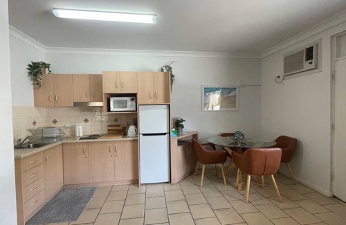 Glenelg Hotel | Unforgettable Stays at Taft Motor Inn with Ocean Views