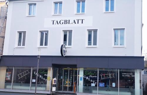 Tuttlingen Apartment | TAGBLATT Apartment 8 - Guest Rated 9/10 with Restaurant