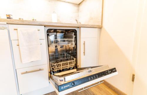 Tuttlingen Apartment | TAGBLATT Apartment 8 - Guest Rated 9/10 with Restaurant