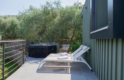 Taggia House | TAGGIASCA- Suite nel verde con piscina e terrazza privata