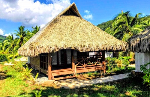 Taha'a Apartment | Cozy Polynesian Bungalow for Seasonal Rental in Tahaa