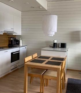 Tahkovuori Apartment | Child-Friendly Getaway at Tahko Chalets B402 - 4 Stars