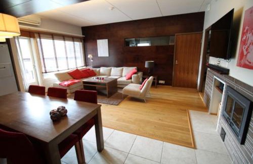 Tahkovuori Apartment | Experience Tahko SPA Suite Orange B5 with Mountain Views