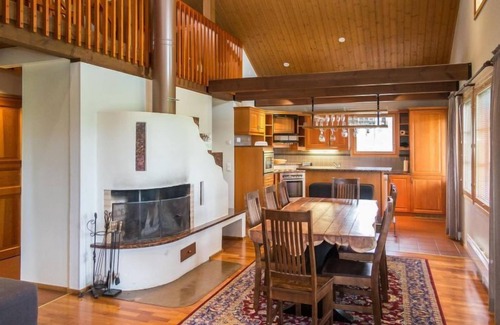 Tahkovuori House | Relax at Tahkon Rummikub - Lake View & Spa Amenities