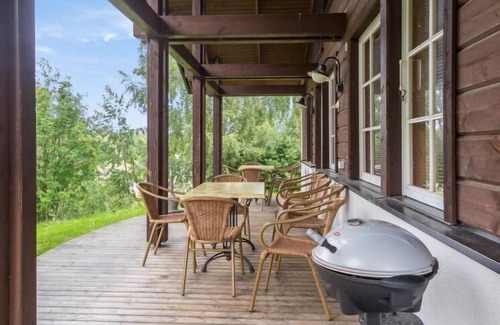 Tahkovuori House | Relax at Tahkon Rummikub - Lake View & Spa Amenities