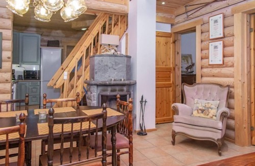 Tahkovuori House | Inviting Tahkon Tikka: Lakeside Escape with Spa & Breakfast