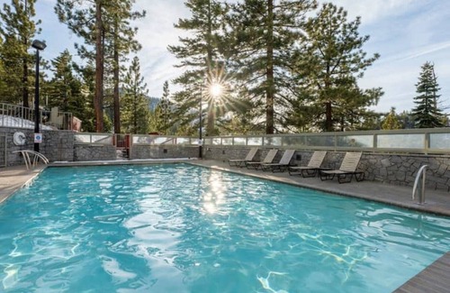 Tahoe Village Apartment | Scenic Tahoe Mountain Retreat with Breathtaking Views