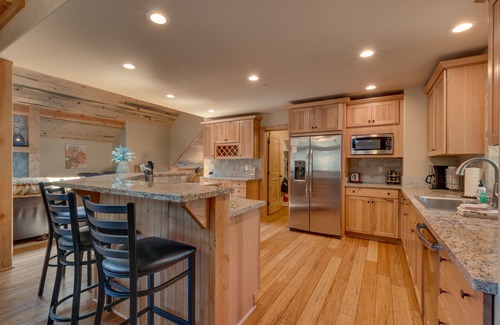 Pioneer Trail House | Elegant 4 Bedroom Retreat with Hot Tub in South Lake Tahoe