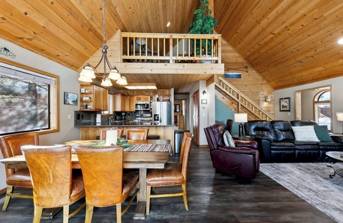 Truckee House | Top-Rated Tahoe Donner Retreat with Pool and Ski Access