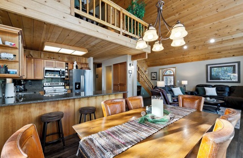 Truckee House | Top-Rated Tahoe Donner Retreat with Pool and Ski Access