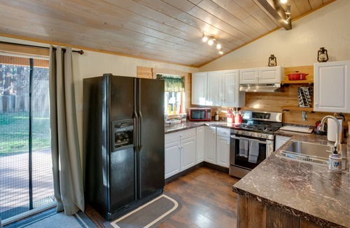 Lower Kingsbury House | Pet-Friendly Getaway: 2 Mi to Tahoe Beaches & Ocean Views
