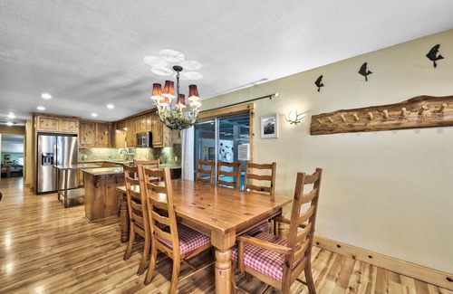 Christmas Valley Cabin | Relaxing Tahoe Retreat with Pool, Hot Tub & River Access