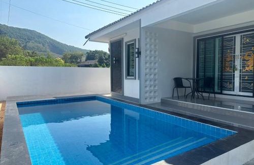 Sattahip Villa | Beautiful Tai Chon Pool Villa: 4-Star Family Getaway