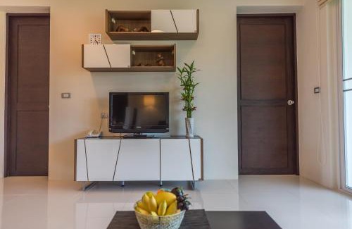 Hin Lek Fai Resort | Relaxing Oceanfront Stay at Tai-Pan Resort and Condominium