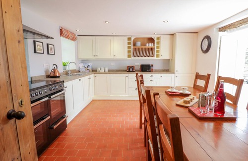 Corwen Cottage | Family Retreat at TAI UCHA with Hot Tub in Cerrigydrudion