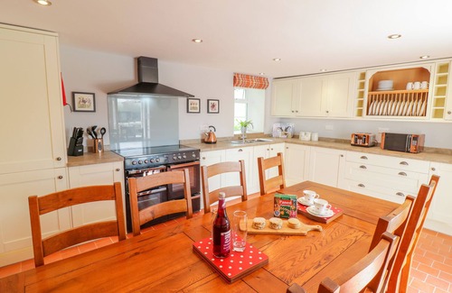 Corwen Cottage | Family Retreat at TAI UCHA with Hot Tub in Cerrigydrudion