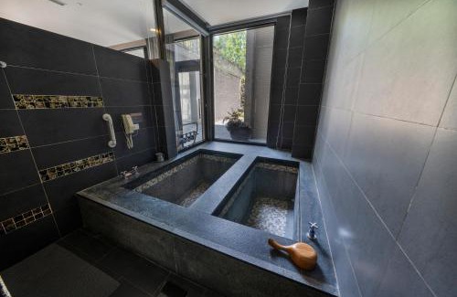 Puli Resort | Relaxing Tai-Yi Red Maple Resort - 4 Star Comfort & Dining