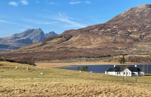 Breakish House | Elegant Taigh Cill Chriosd: Family-Friendly Retreat